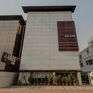 Iris Park Hotel