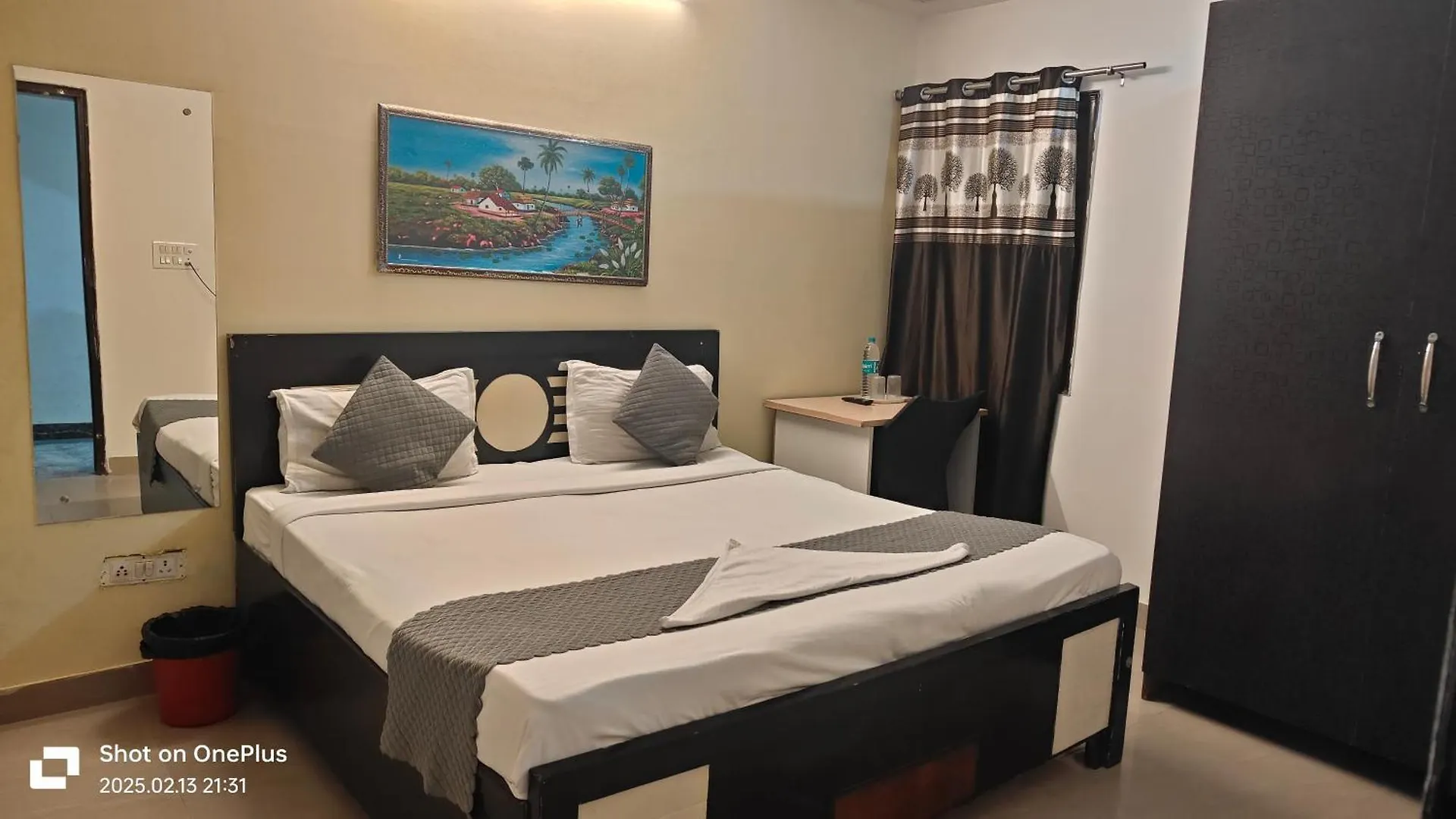 Prime Rooms - Satya Niketan Nr South Campus Metro Нью-Дели Индия